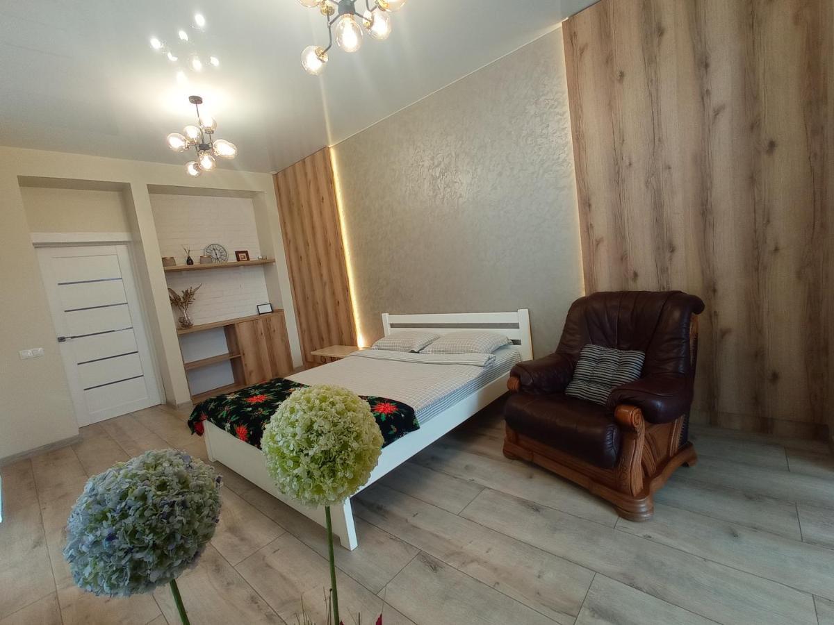 Lux Apartment & Центр,Жк Театральний Rivne Kültér fotó