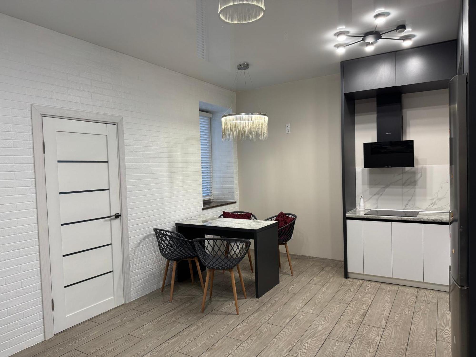 Lux Apartment & Центр,Жк Театральний Rivne Kültér fotó