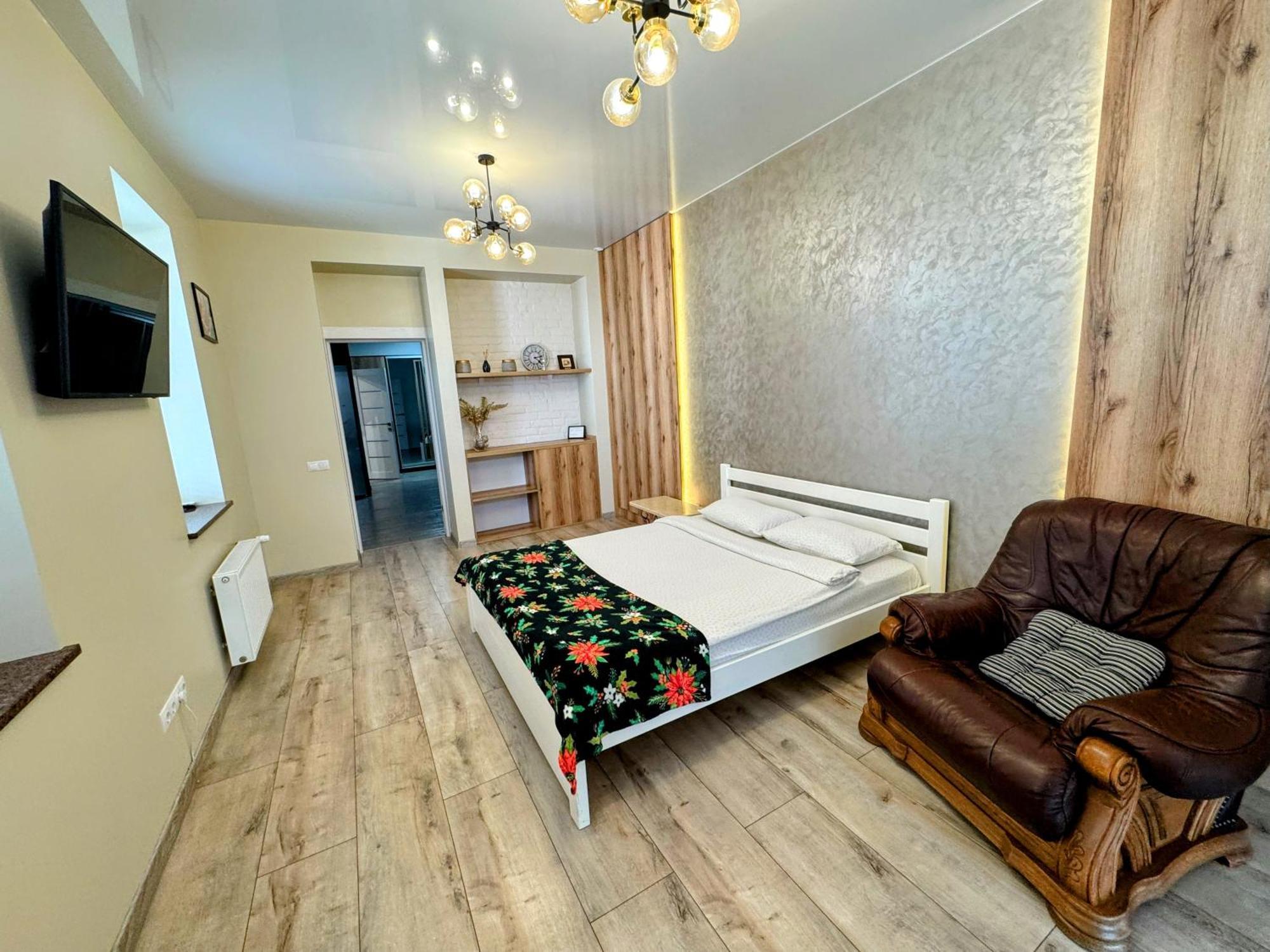 Lux Apartment & Центр,Жк Театральний Rivne Kültér fotó