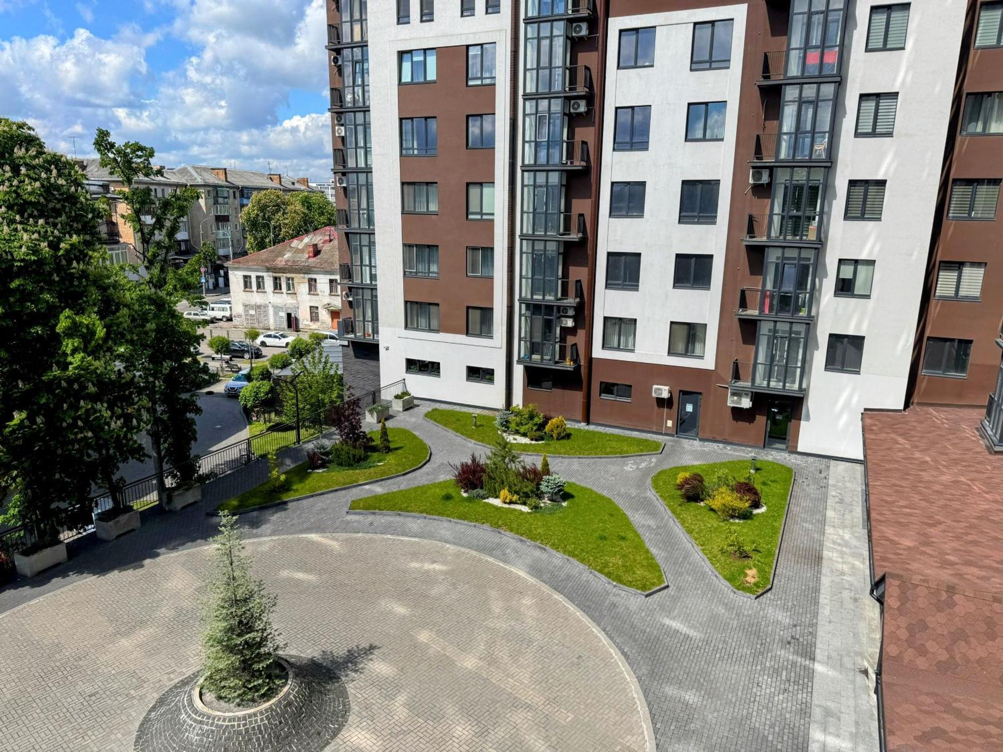 Lux Apartment & Центр,Жк Театральний Rivne Kültér fotó